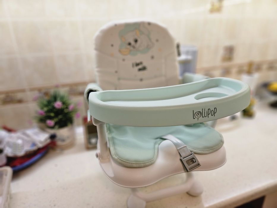 Înălțător scaun de masa Chipolino Lollipop avocado