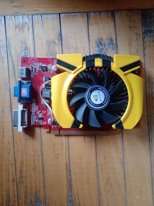 Видеокарта GT220 1GB