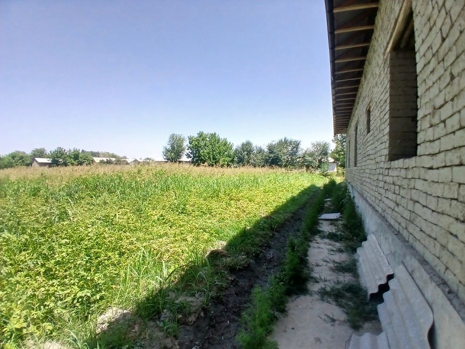 Yer sotiladi  srochniy