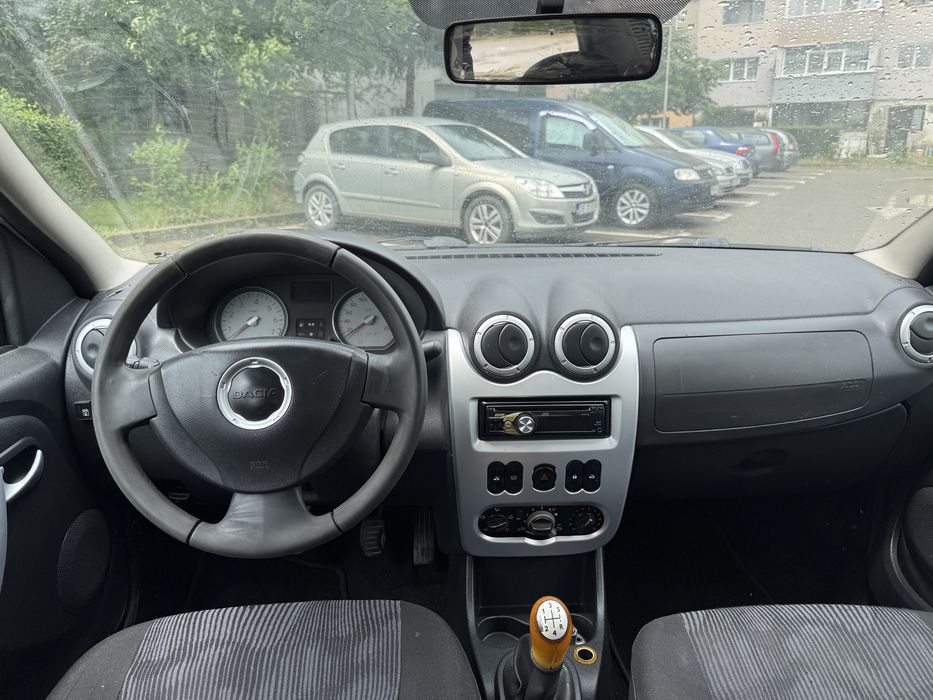 Vand dacia logan 2011 1.2 benzina + gpl