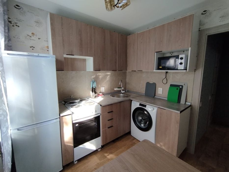 Сдам двухкомнатную квартиру в центре города.