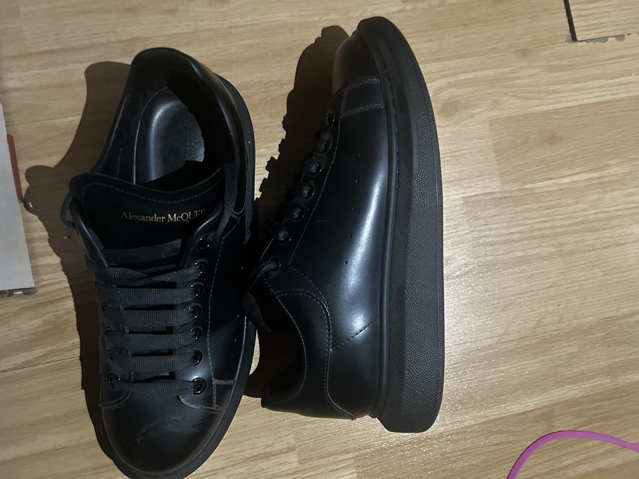 Vand/schimb Alexander McQueen 44