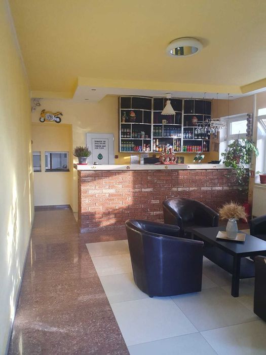 Afacere la cheie, Pensiune 3 stele.