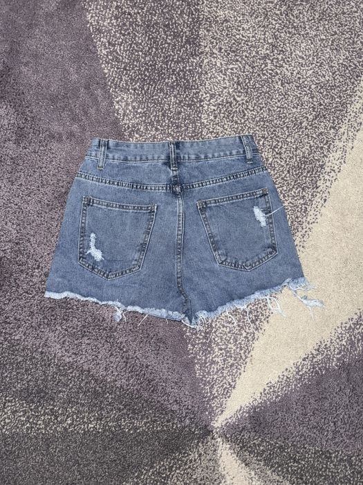 Чисто нови къси дънки