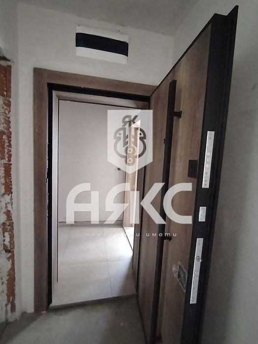Продава се Двустаен апартамент в София, Малинова долина - 65 кв.м за 1138 €/кв.м - Снимка #9