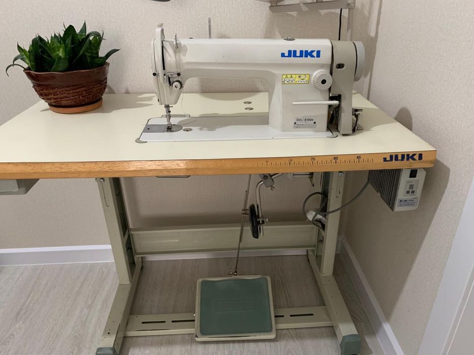 Швейная машина Juki