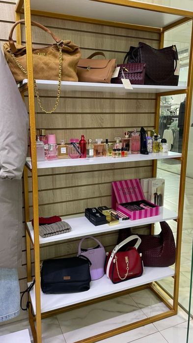 Срочно бутик сатылады!