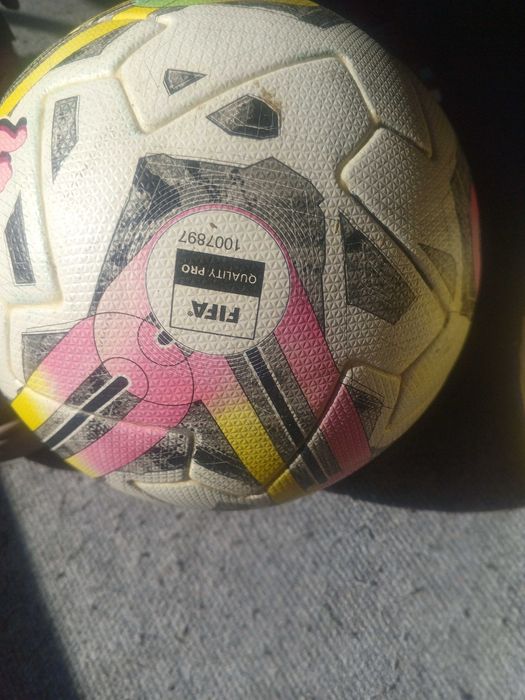 Продам оригинал мяч