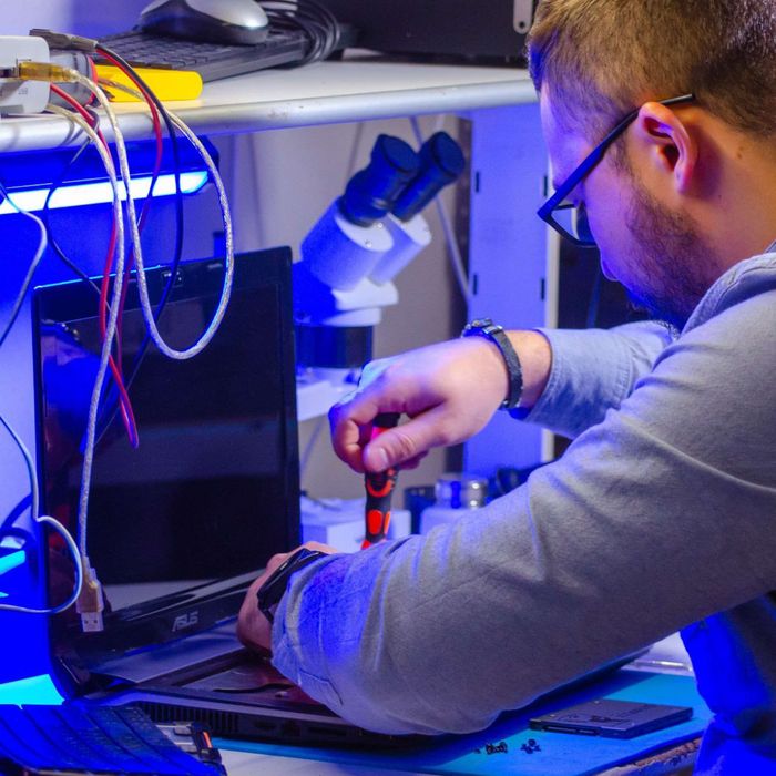 Услуга ремонт компьютеров по вызову