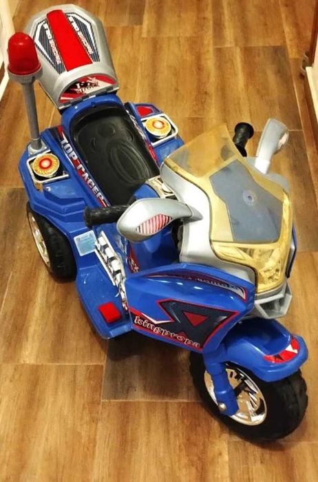 Motocicleta electrica cu 3 roti  pentru copii 2-5 ani