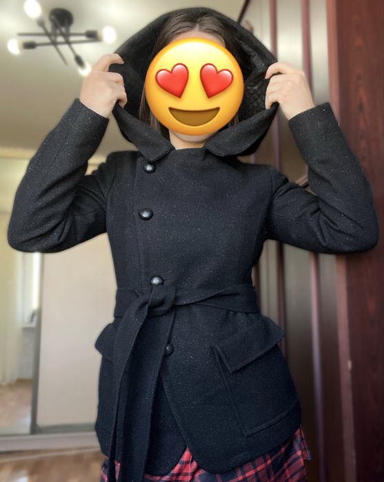 Продаю черное пальто