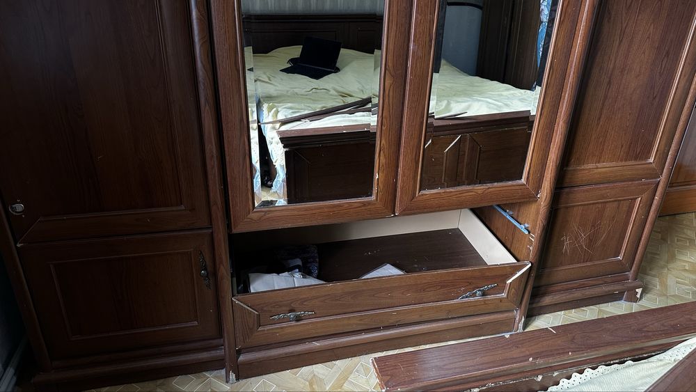 Спальный гарнитур