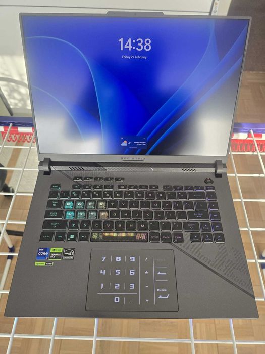 Laptop Gaming 16'' ROG Strix G16 240Hz i9-14900HX 32GB 1TBSSD RTX 4070