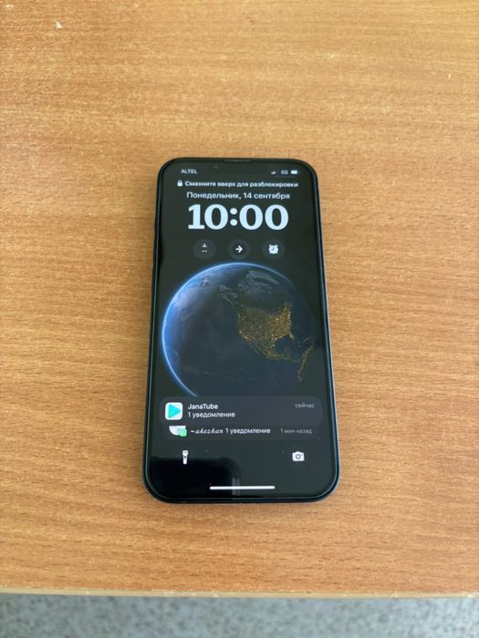 Продам iphone 13 в идеальным состоянии