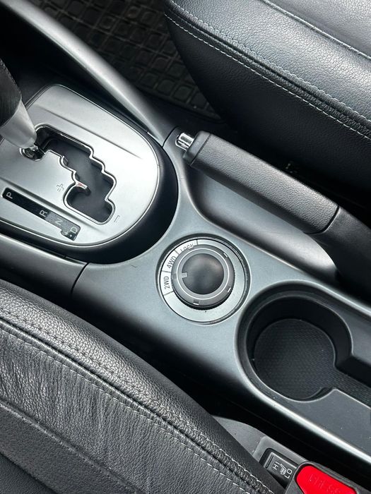 Mitsubishi Outlander 2012 facelift 2.4 benzină