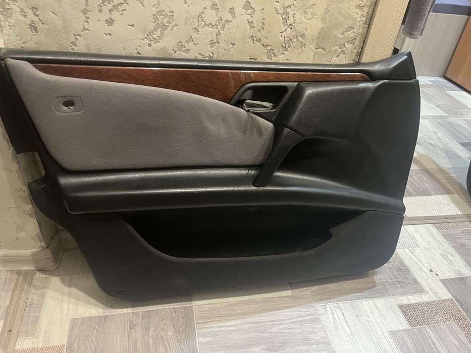 Дверные карты, обшивки w210