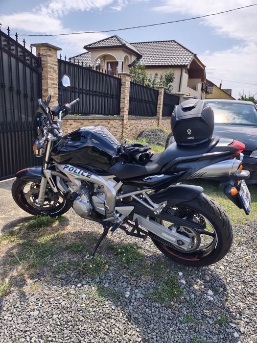 Vând Yamaha FZ6, an 2004, in stare excelenta!