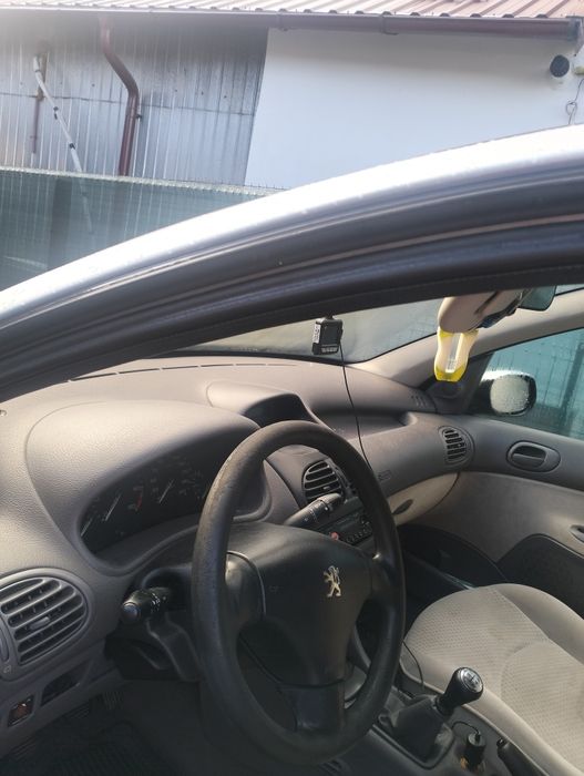 Vând Peugeot 206,1.4 hdi an fab 2004