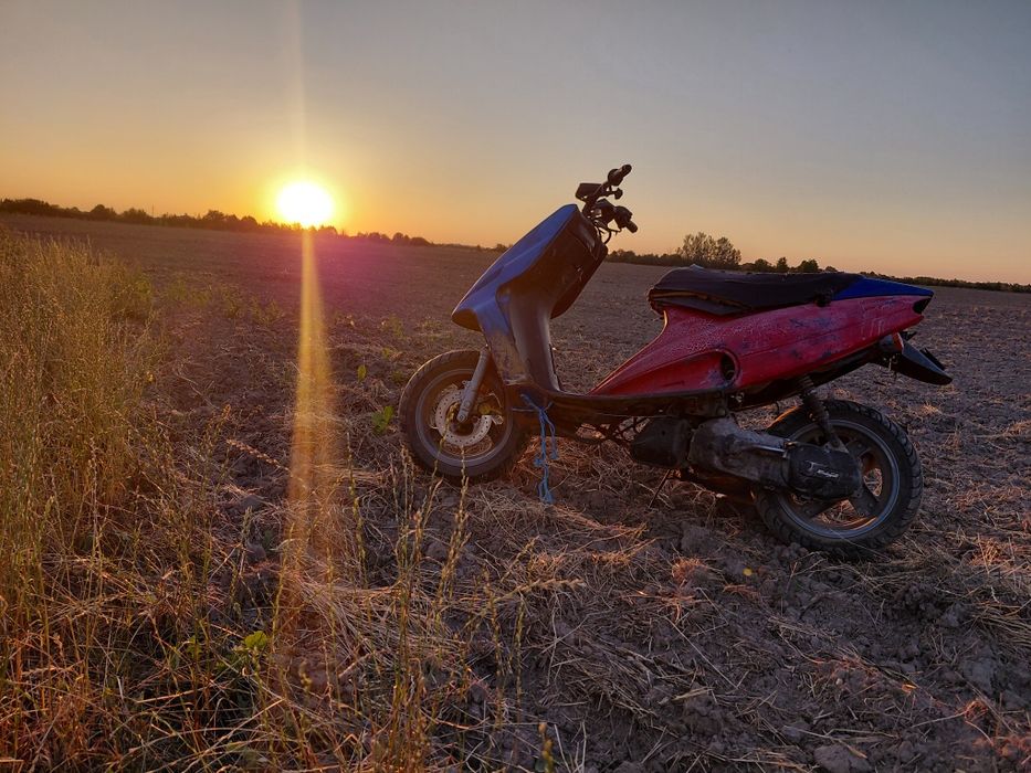 Am spre vânzare un malaguti f12