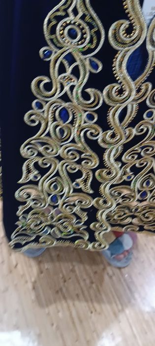 Верхняя женская одежда