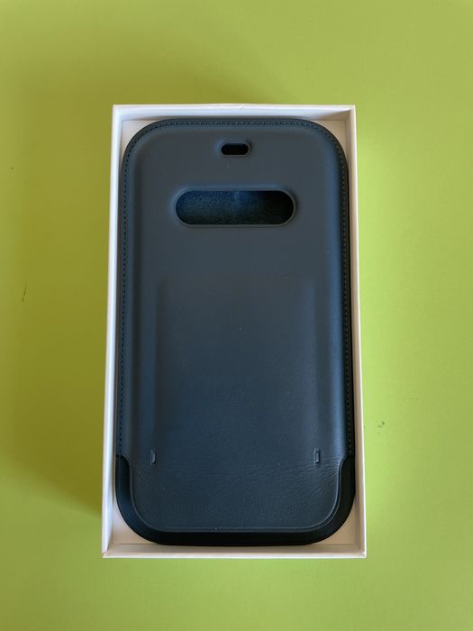 Leather sleeve pt iphone 12\12 pro albastra