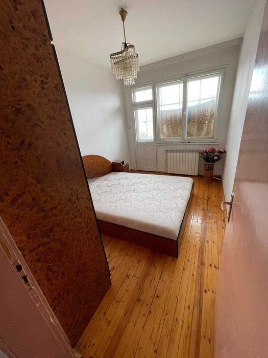 Продава се Етаж от къща в Пловдив, Прослав - 169 кв.м за 829 €/кв.м - Снимка #1