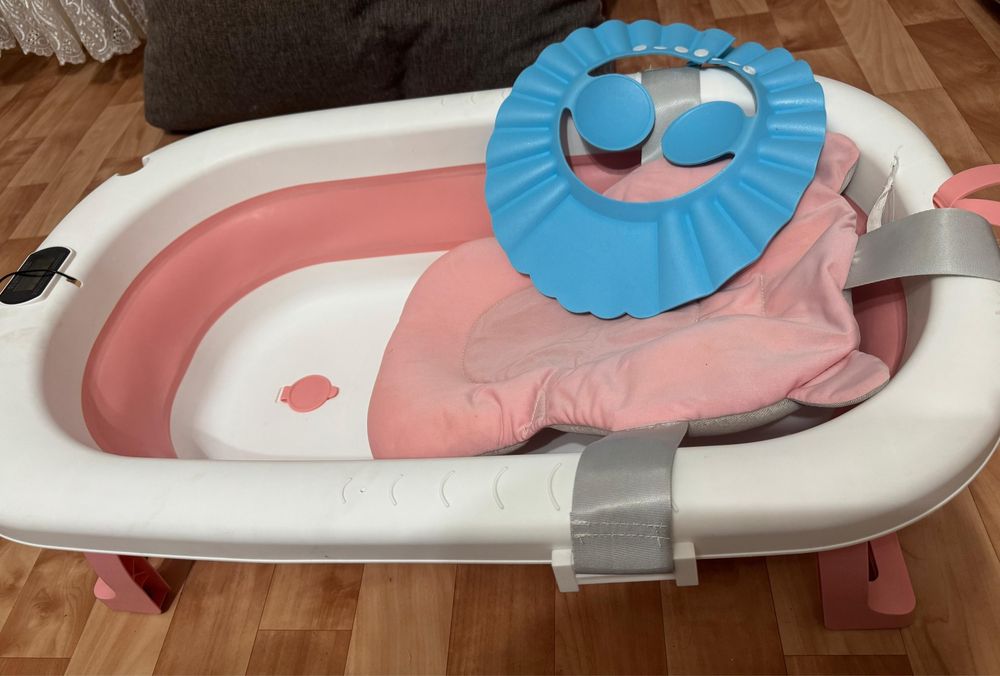 Детская коляска и ванночка
