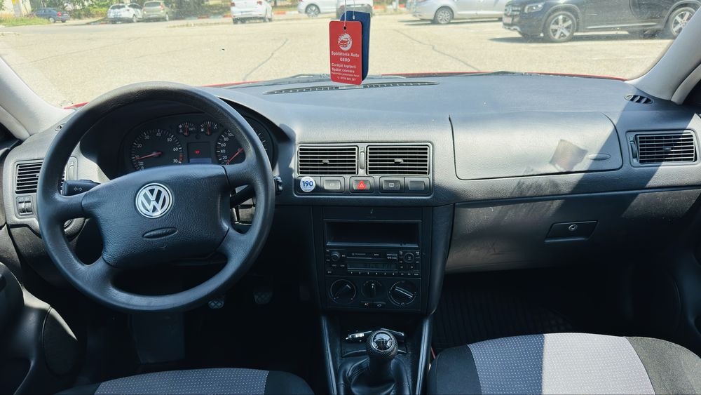 Volkswagen Golf 4 – 1.6 16V – An 2002