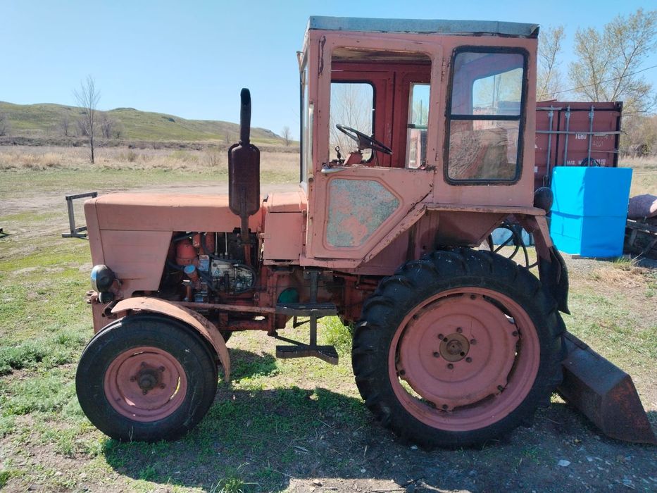 Продам трактор Т-25