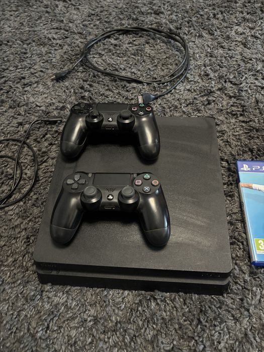 Playstation 4 в отлично състояние
