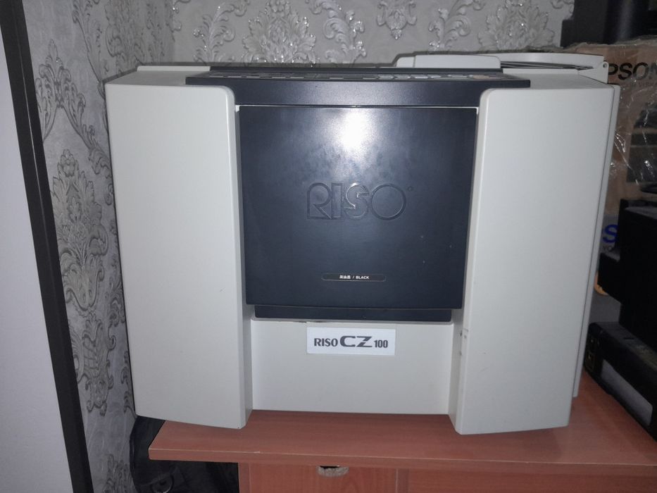 Срочно Продается ризографф CZ100