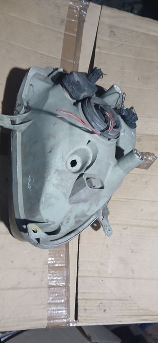 Opel Agila / Suzuki Wagon - ляв фар оригинален