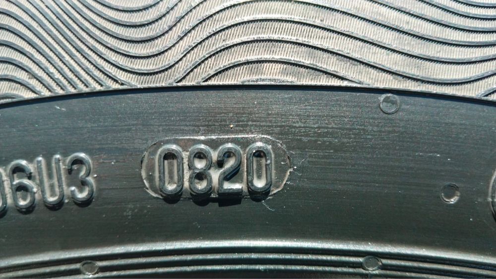 Продам шины 215/55/ R17