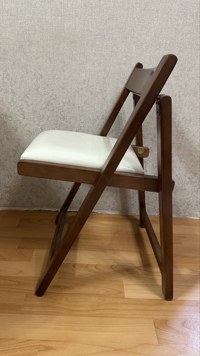 Набор складных стульев