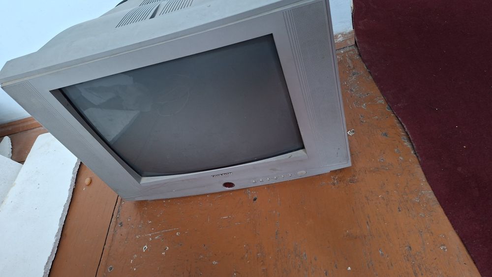 Telivizir sotiladi yangi ishlatilmagan