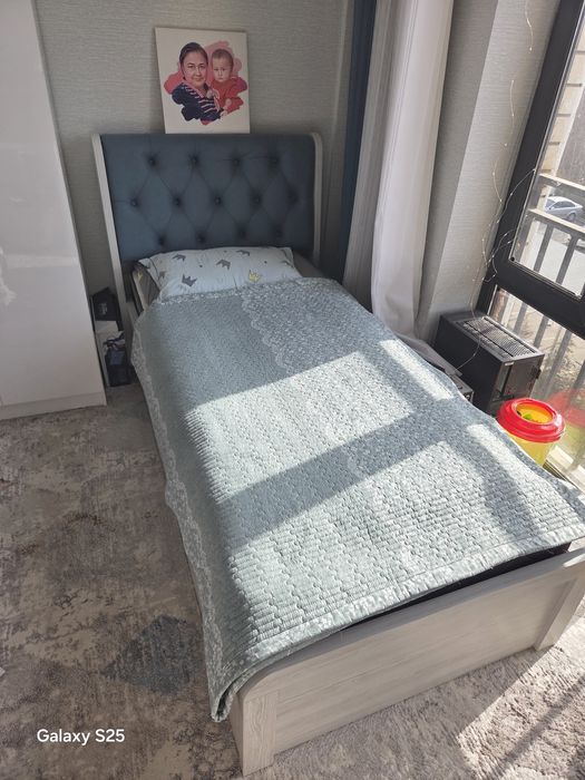 Односпальная кровать