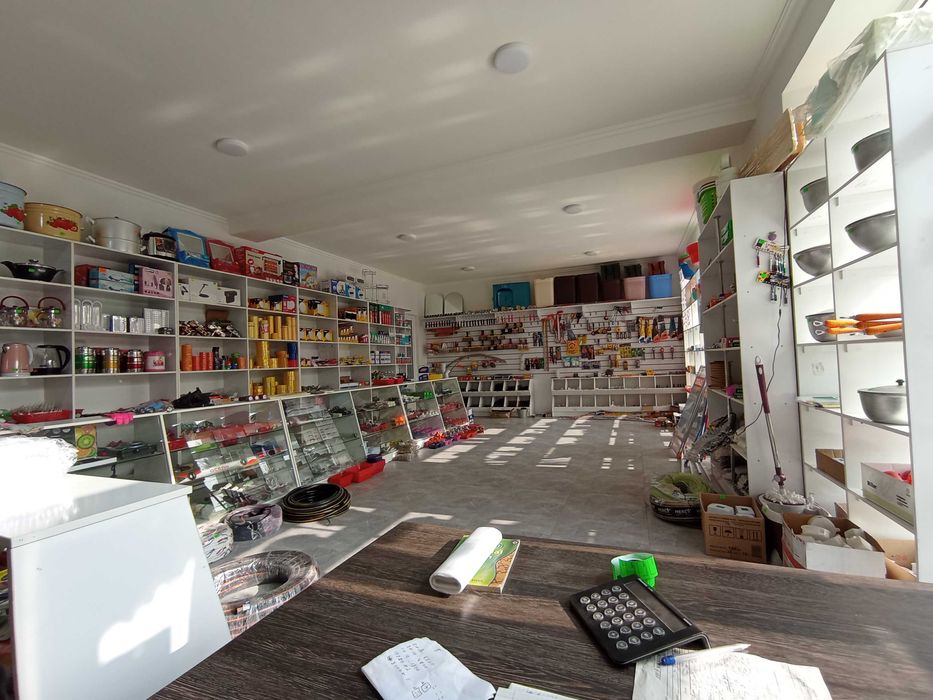 стелаж,прлака сотилади