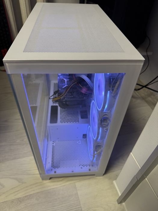 Игровой компьютор в отличном состоянии