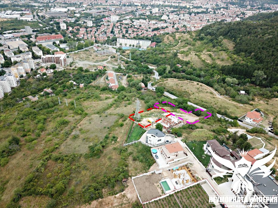 Продавам 2бр. парцели със сменен статут 2700кв.м. в гр.Асеновград