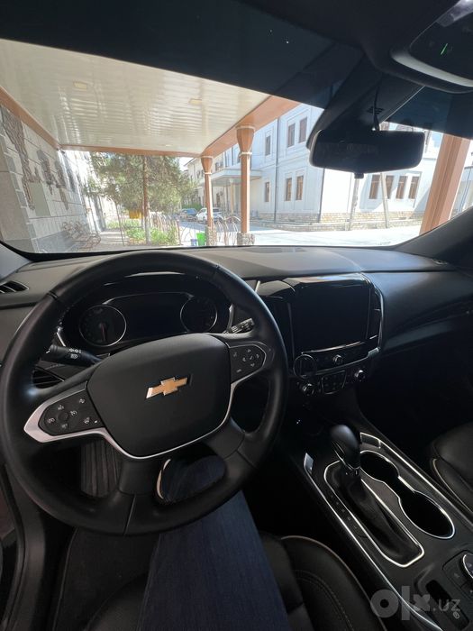 Chevrolet Traverse 2023 гол