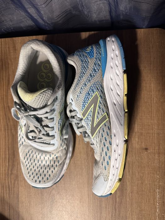 Маратонки New Balance 680 v6