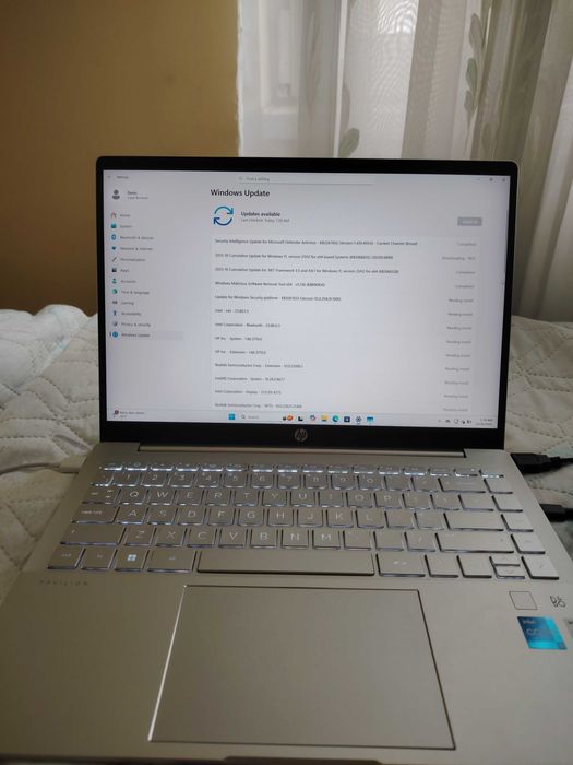 HP Pavilion Plus 14-eh0500sa — отлично състояние