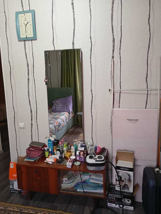 Трюмо с зерколом