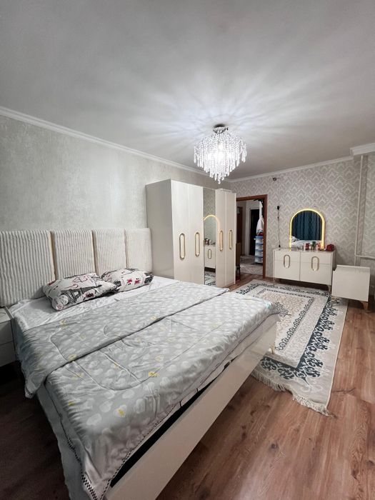 Спальный гарнитур состояние новый