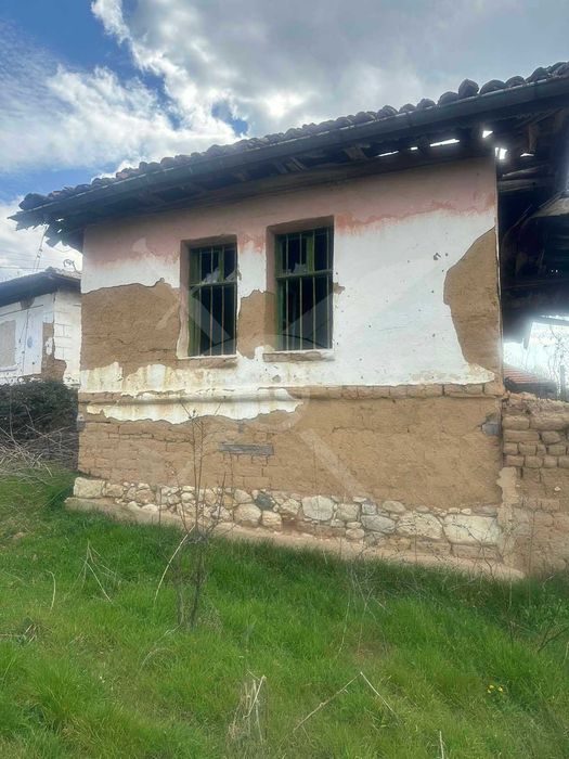 Къща в Старосел!