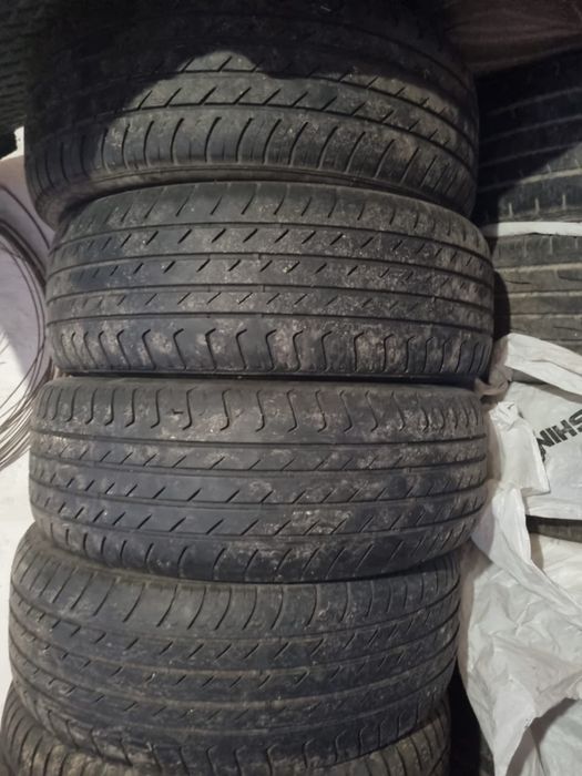 Продам летние шины 215/55/17