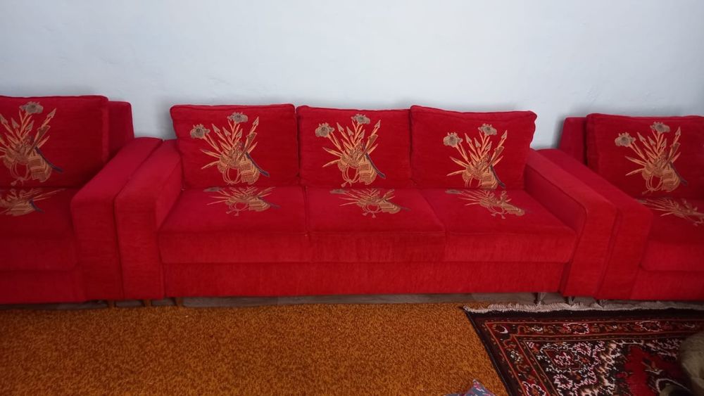 Мягкий мебель