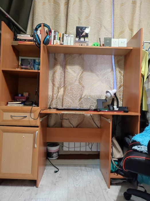 Стол компьютерный