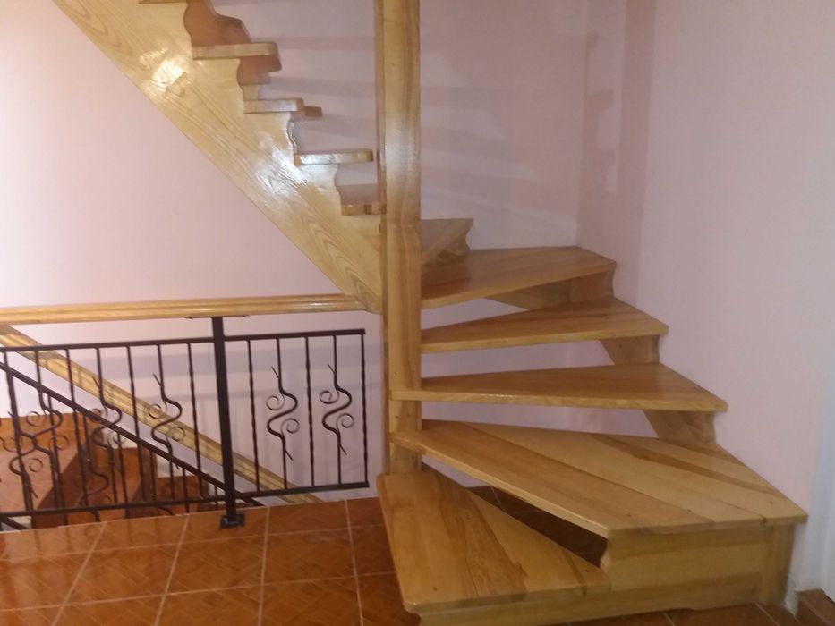 VILLA CENTRAL- 4 camere si living spatios  - Exceptional