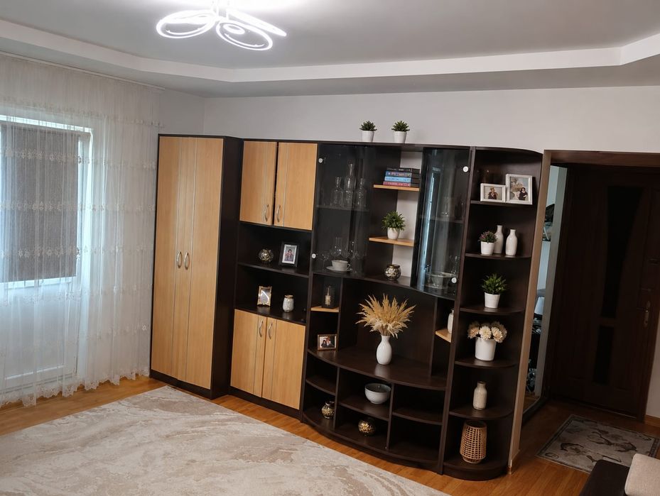 Vând apartament cu 2 camere 52 m2+ balcon etj 2 în Huedin ,Jud Cluj